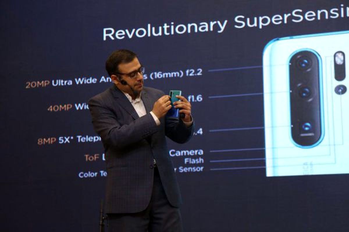 از گوشی‌های جدید Huawei با حضور اهالی رسانه رونمایی شد