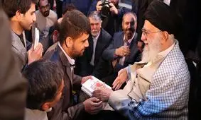 پرسش رهبر انقلاب از شاعر پاکستانی