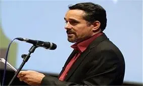 روایت شاعر مشهدی از اهدای کتاب «اصطلاحات طرقبه‌ای» به مقام معظم رهبری