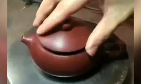 ساخت قوری زیبا و ظریف با شکلات! + فیلم