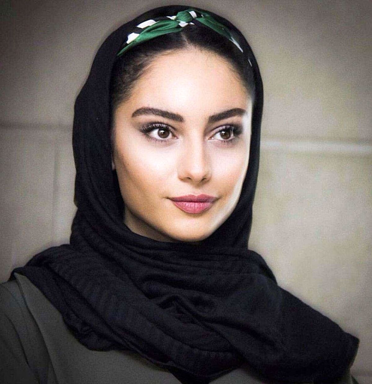 ترلان پروانه: هیچ رابطه ای با آن دو فوتبالیست نداشتم/پدر و مادرم پیگیر این شایعات هستند