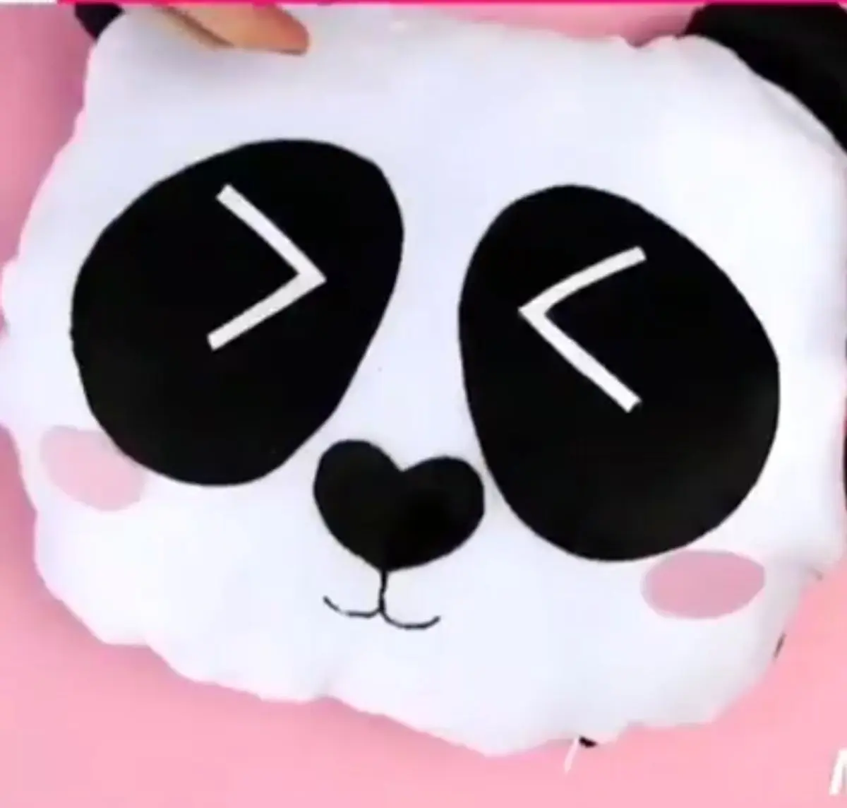 دوخت کوسنِ پاندا