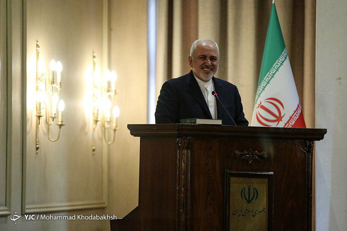 ظریف: ایران هیچگاه تحت فشار مذاکره نمی‌کند/ آمریکا دست به بازی بسیار خطرناکی زده است