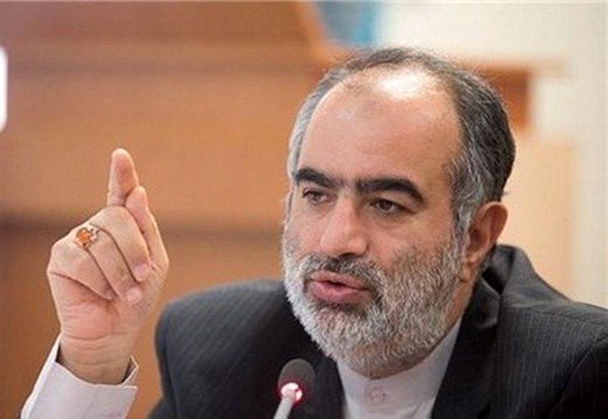 هشدار توئیتری حسام‌الدین آشنا درباره سیاست «تحریم و تهدید به جنگ ایران» از سوی آمریکا
