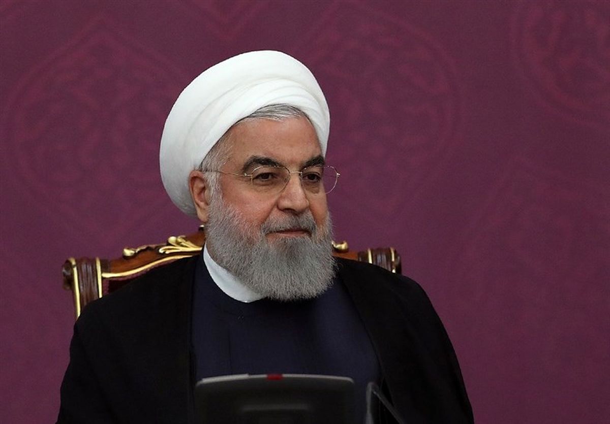 روحانی: اگر سرزمین ما بمباران شود ما دست از هدف استقلال کشورمان و عزت مان بر نمی داریم/با وحدت و مقاومت، آمریکا ،‌ رژیم صهیونیستی و ارتجاع منطقه را شکست می‌دهیم