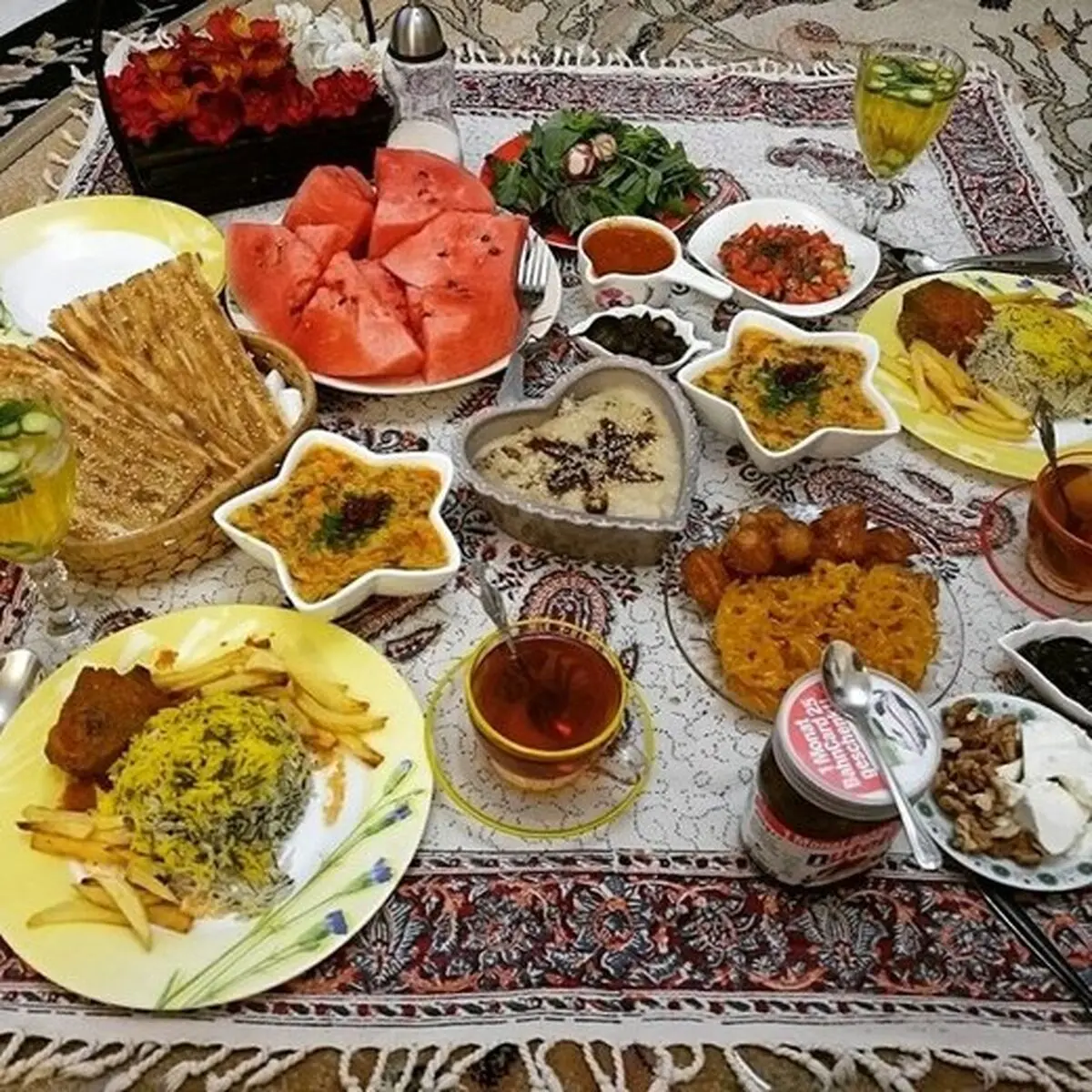 افراد کم‌خون، برای سحری چه غذاهایی بخورند؟