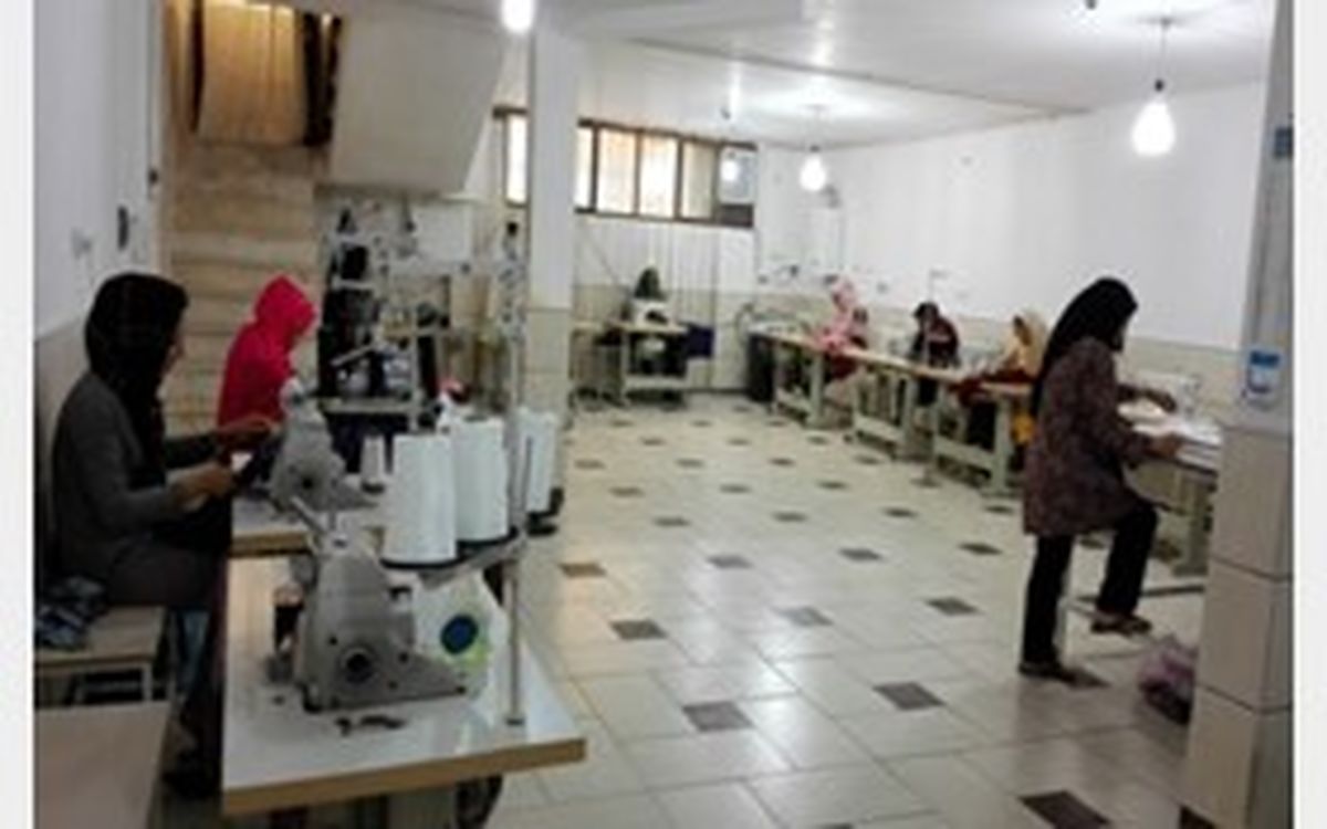 داستان خانوادهای که در یک ساختمان کار و زندگی میکنند