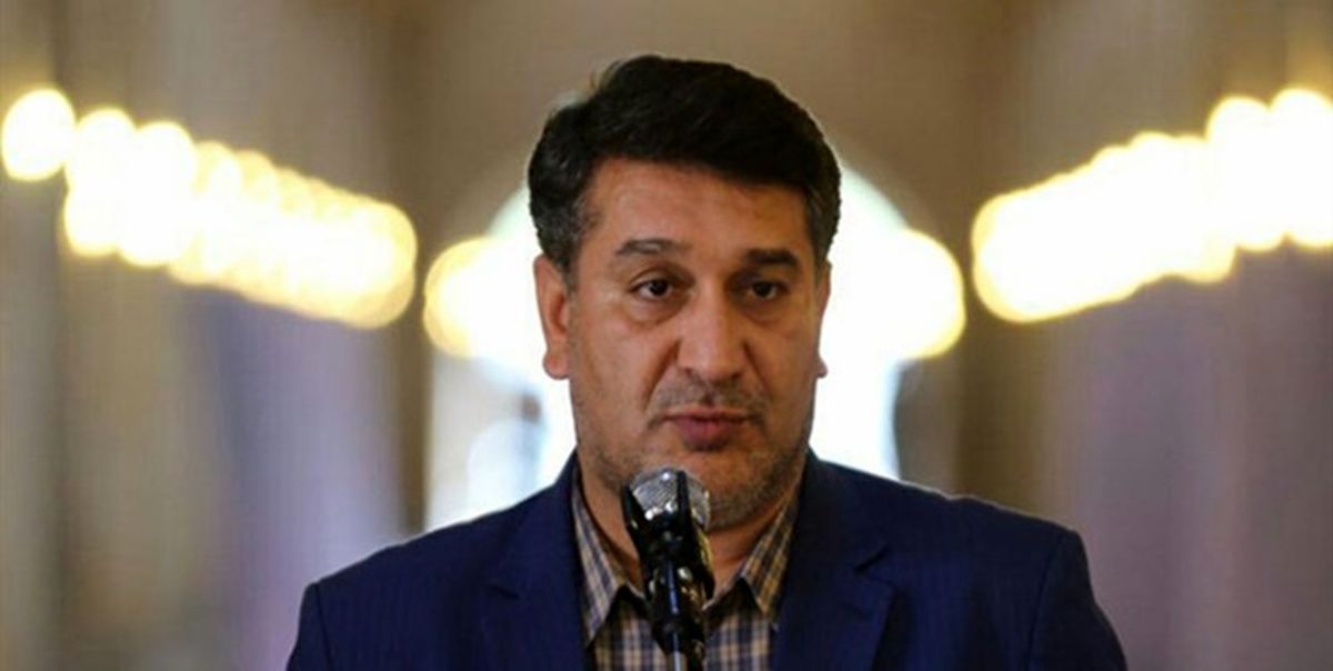 عزیزی: متاسفانه دولت کاری را که نمیتواند انجام دهد گردن مجلس میاندازد