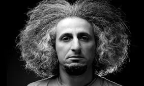 خواننده پرحاشیه آن‌ورِ آبی داماد شد/ ویدئو