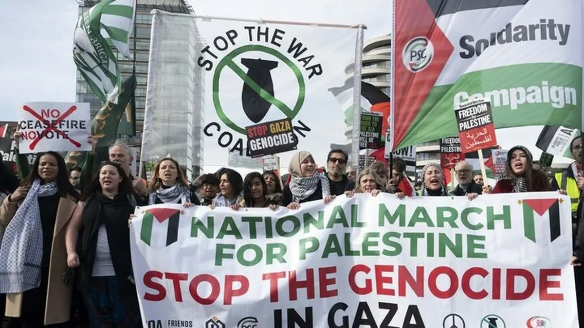 فلسطینی‌های ساکن انگلیس از صحبت علنی درباره جنگ غزه می‌ترسند
