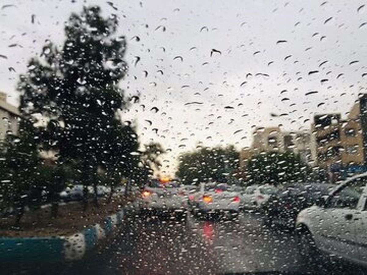 باد شدید تهران را فرا میگیرد/ رگبار شدید و کاهش دمای هوای پایتخت از چهارشنبه ۷ تا ۹ آذرماه