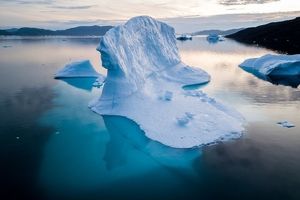 ردیابی کوه های یخ با هوش مصنوعی

