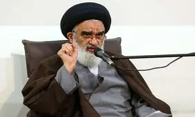 امام جمعه قم: باید با افرادی که حجابشان طوری است که با کشف حجاب تفاوتی ندارد هم برخورد شود/ باید لذت بردن را برای متدین‌ها ترویج کنیم