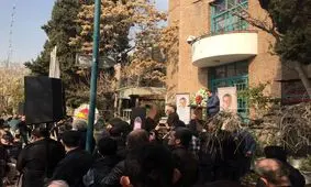 پیکر شهرام عبدلی از مقابل خانه هنرمندان تشییع شد

