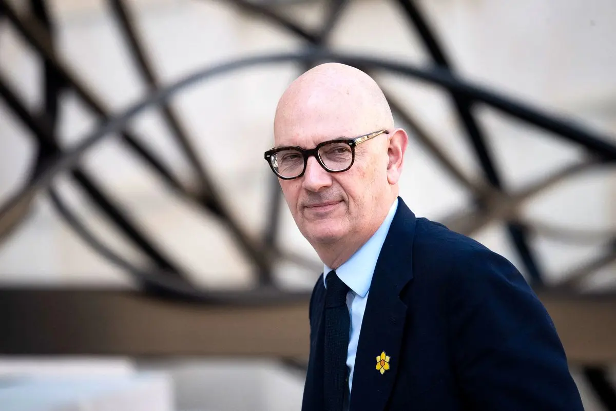 فرانسه: تنگه هرمز باید باز بماند، اما نه به هر قیمتی