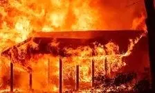 وقوع آتش سوزی در کارگاه نقاشی خودرو 