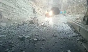ریزش داربست در پروژه آزادراه تهران-شمال ۱۲ نفر را دچار حادثه کرد