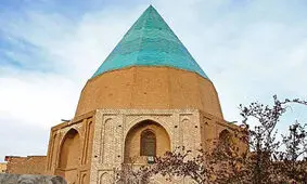 سفر در زمان؛ منظرۀ گنبدهای سبز قم در دوران قاجار 