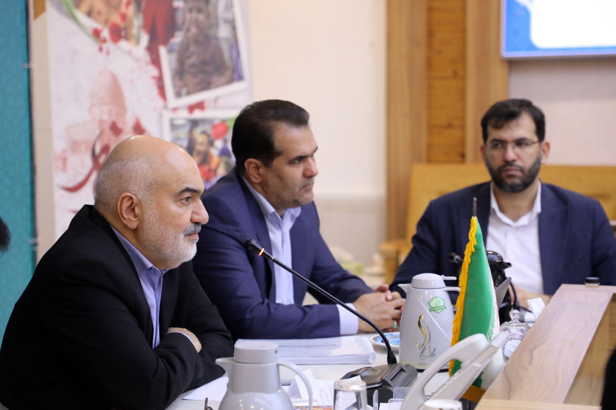 کتابخوانی موجب افزایش آستانه تحمل افراد میشود/ فضای کتابخانه می تواند محیطی برای گفتگو در زمینه های مختلف باشد