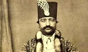 سفر در زمان؛ تمرینات آکروباتیک نظامیان اصفهانی در دوران ناصرالدین شاه 