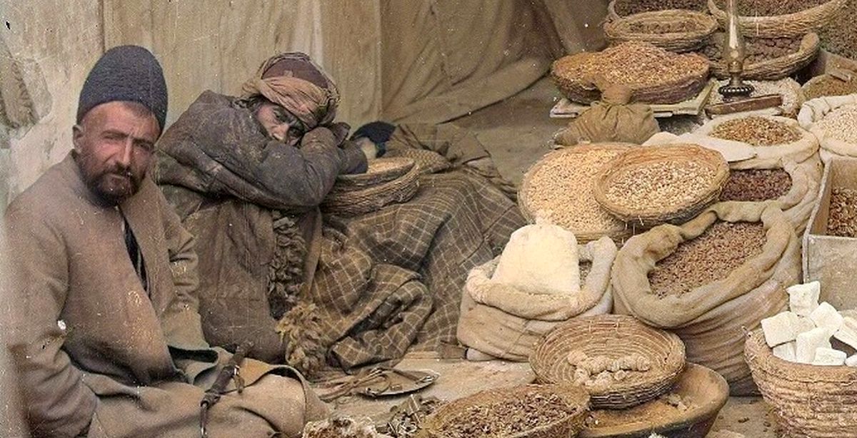 سفر به عصر قاجار، از پولشماری و کبابخوری تا متروی «اسبی» تهران