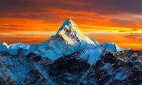 چرا قله اورست دائما قد می‌کشد؟

