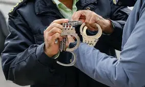 دستگیری فردی که از آگهی‌دهندگان فروش اقلام دست‌ دوم، زورگیری می کرد


