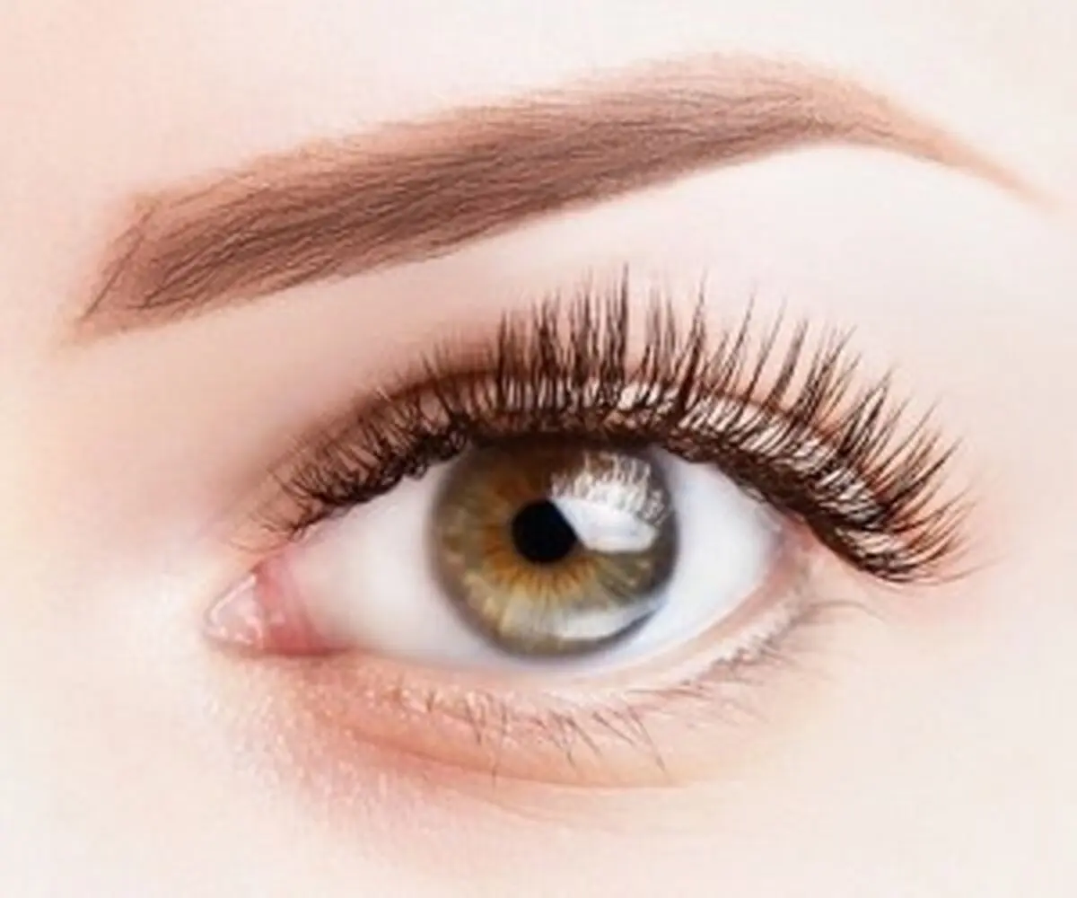 سرم روغن کرچک، داروی طبیعی تقویت مژه
