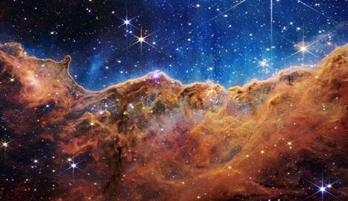 ستاره‌شناسان تصاویر اولیه بررسی کهکشانی جیمز وب را به اشتراک گذاشتند

