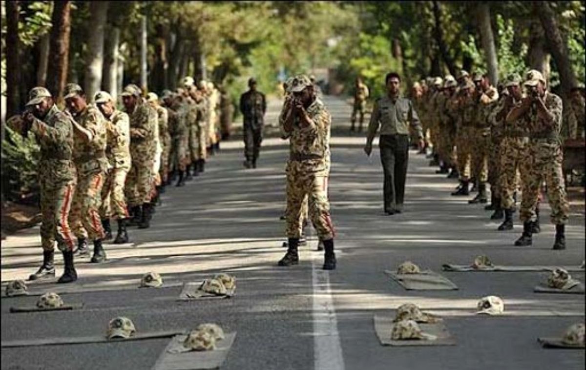 انتقال پادگانها به خارج از شهر در دستور کار است