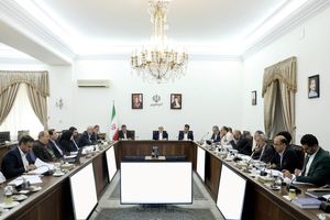 عارف: بودجه دولتی کفاف حل آسیب‌های اجتماعی را نمی‌دهد

