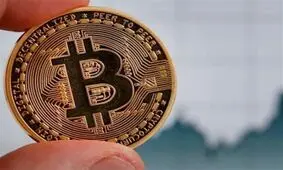 احتمال کاهش قیمت بیت‌کوین تا ۷۱۰۰۰ دلار