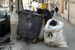 زباله‌گردی در قم درآمد میلیاردی دارد/ وجود مافیای زباله‌گردی