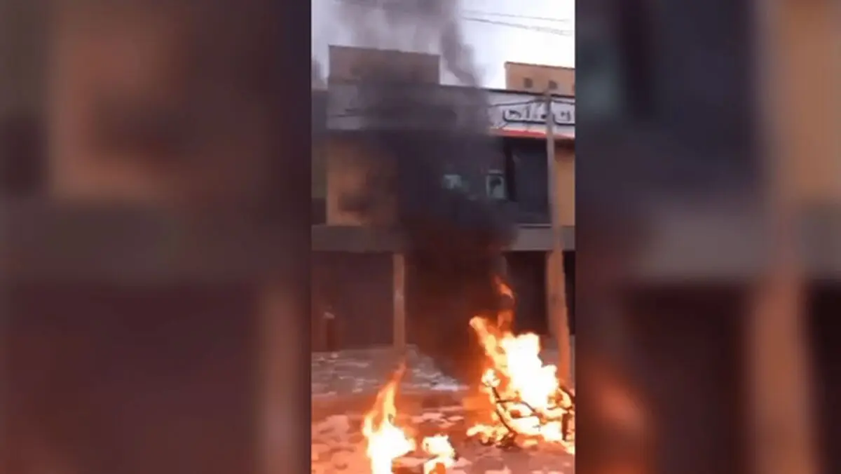 گزارش فارس از ناآرامی های امروز ملک شاهی؛ شهادت یکی از کارکنان انتظامی استان ایلام