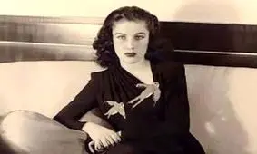 سفر در زمان؛ «شهناز پهلوی» در حال بسکتبال بازی کردن در 28 سالگی؛ سال 47