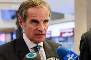 گروسی: مذاکرات ایران و آمریکا در رم یک روز مثبت بود

