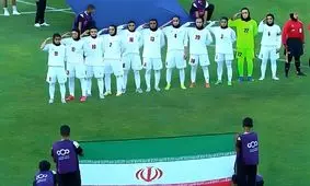 سلام نظامی بانوان فوتبالیست ایران قبل از شروع دیدار مقابل اردن/ ویدئو