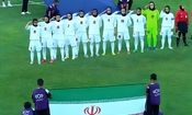 سلام نظامی بانوان فوتبالیست ایران قبل از شروع دیدار مقابل اردن/ ویدئو