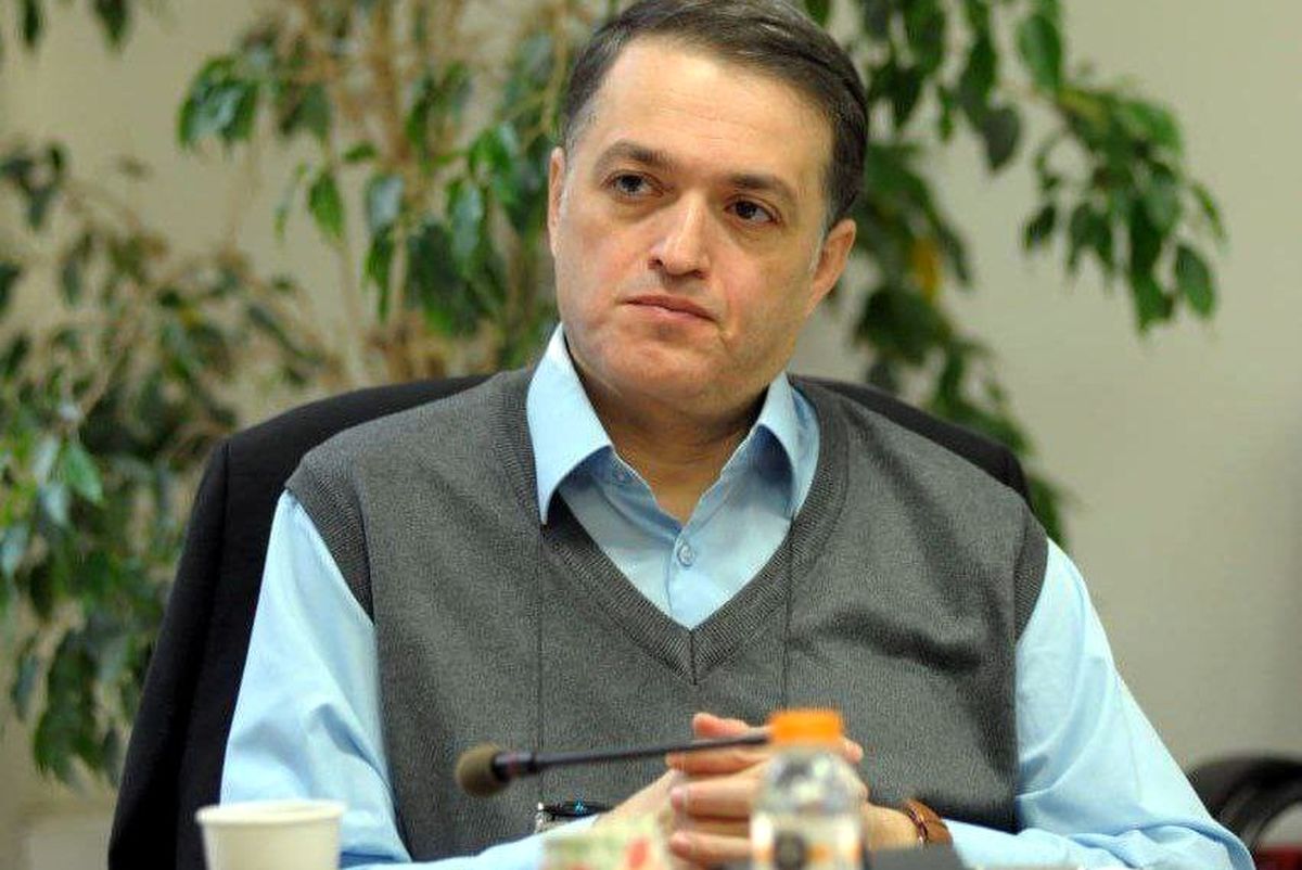 برخی احزاب چرا باید وارد عرصهای شوند که جز هزینه، نتیجهای ندارد؟