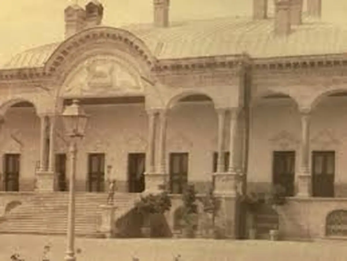 خانه داماد ناصرالدین‌شاه، حوالی دهه ۱۲۸۰ خورشیدی