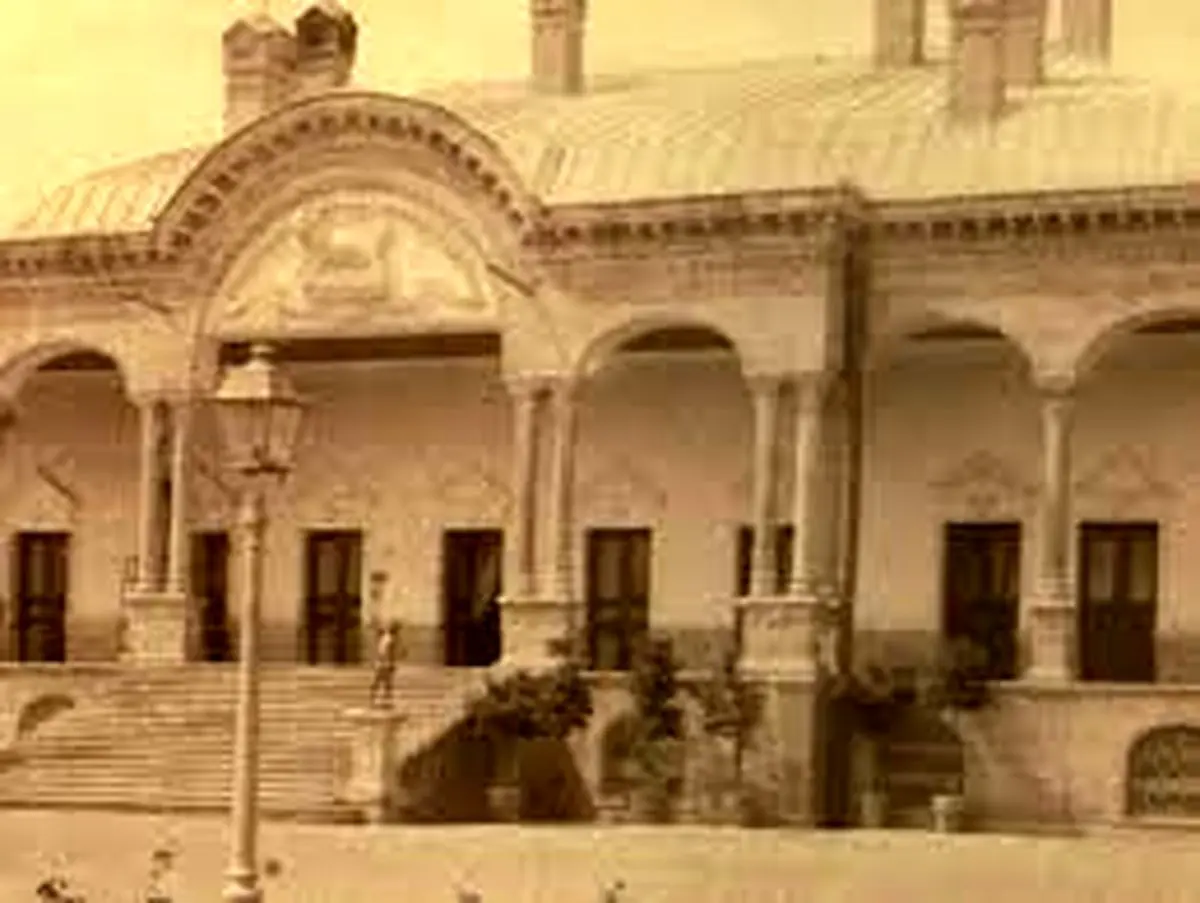 خانه داماد ناصرالدین‌شاه، حوالی دهه ۱۲۸۰ خورشیدی