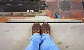 خودکشی دختر کلاس هشتمی یکی از دبیرستان‌های پرند در اول اردیبهشت