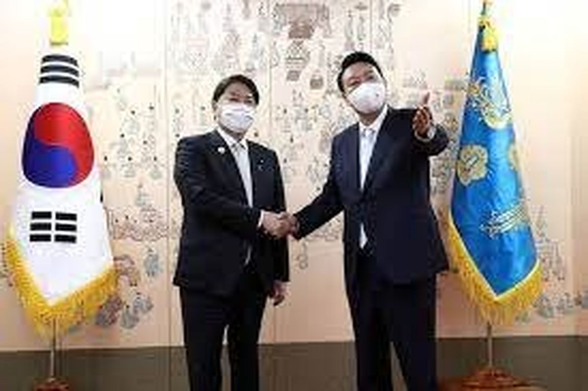 دیدار رهبران ژاپن و کره‌جنوبی با تاکید بر بهبود روابط

