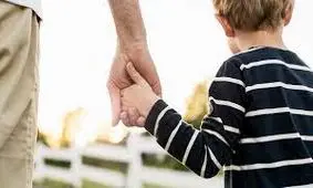 رفتار جالب پدر با پسرش میلیون ها بازدید خورد/ ویدئو