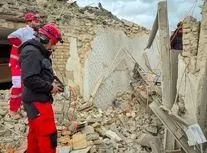  حمله اسرائیل به یک ساختمان در سعادت آباد و تخریب کامل آن/ چند نفر زیر آوار هستند/ ویدئو