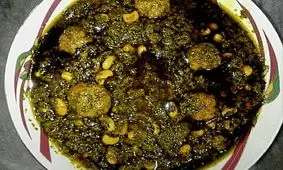 طرز تهیه خورش قورمه سبزی با گوشت قلقلی