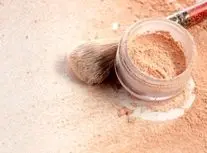 کارگاه های غیر قانونی تولید لوازم آرایشی/ویدیو