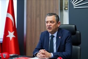  سیلی خوردن رئیس اپوزیسیون ترکیه/ ویدئو
