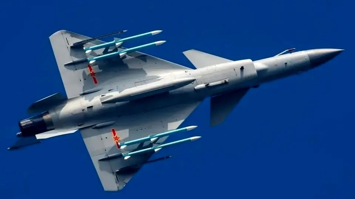 جنگنده‌های چینی J-10C در پایگاه هوایی شیراز به ایران تحویل داده شدند/ مشخصات کامل این جنگنده/ اینفوگرافی