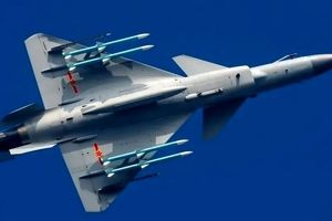 جنگنده‌های چینی J-10C در پایگاه هوایی شیراز به ایران تحویل داده شدند/ مشخصات کامل این جنگنده/ اینفوگرافی